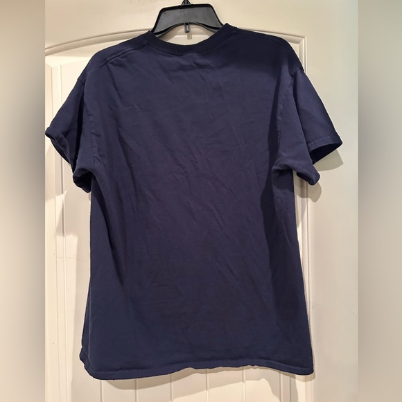 Gildan Ole Miss In the Sip t shirt - Picture 2 of 3